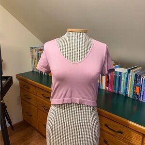 Wild Fable Women's Pink Short Sleeve V-Neck Crop Top Size M